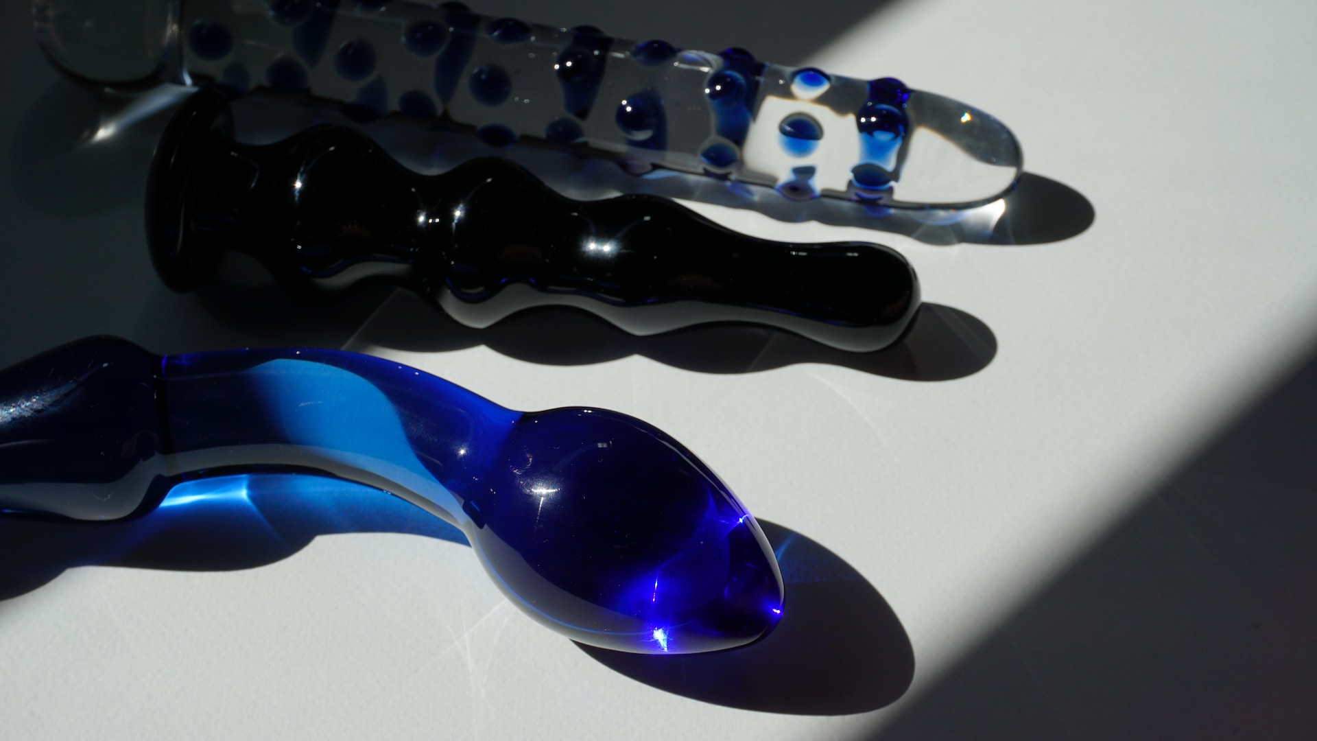 Welches Dildo wählen - Arten von künstlichen Penissen